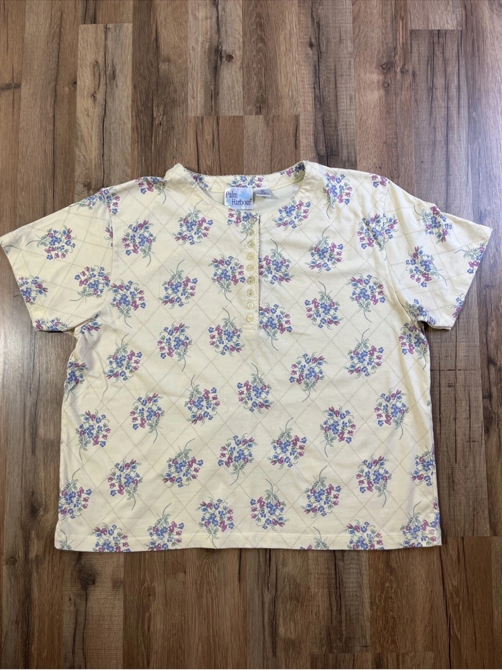 Palm Harbour Vintage-Inspired Cream Floral Short-Sleeve Henley Shirt